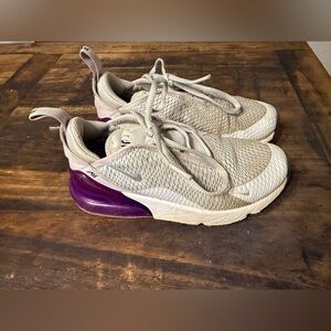 Nike air 270 girls size 13